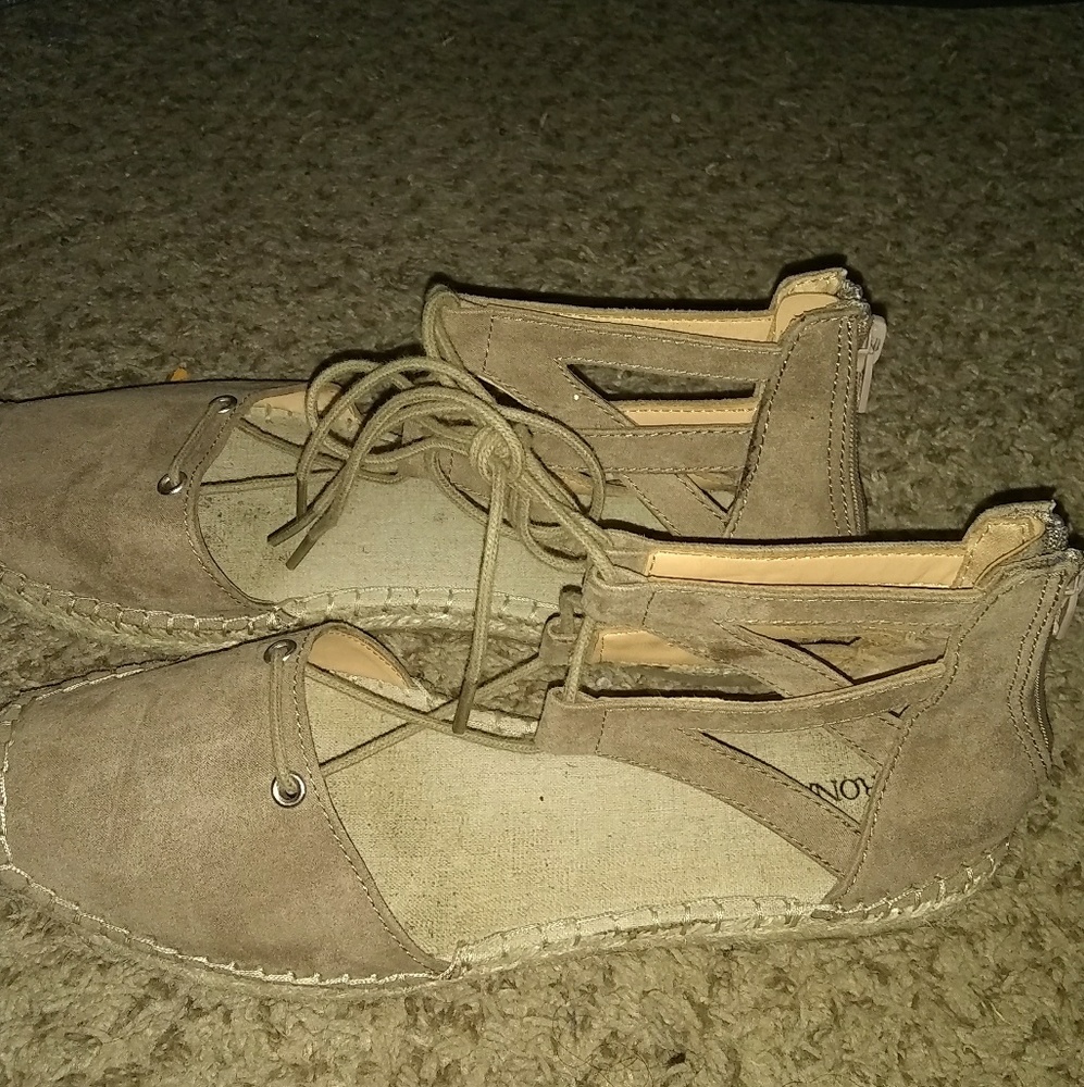 Tan espadrilles